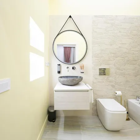 לינה וארוחת בוקר Giulio Cesare Luxury 4*