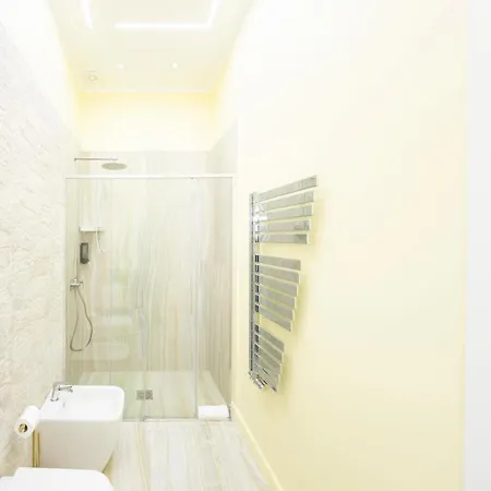 לינה וארוחת בוקר Giulio Cesare Luxury רומא